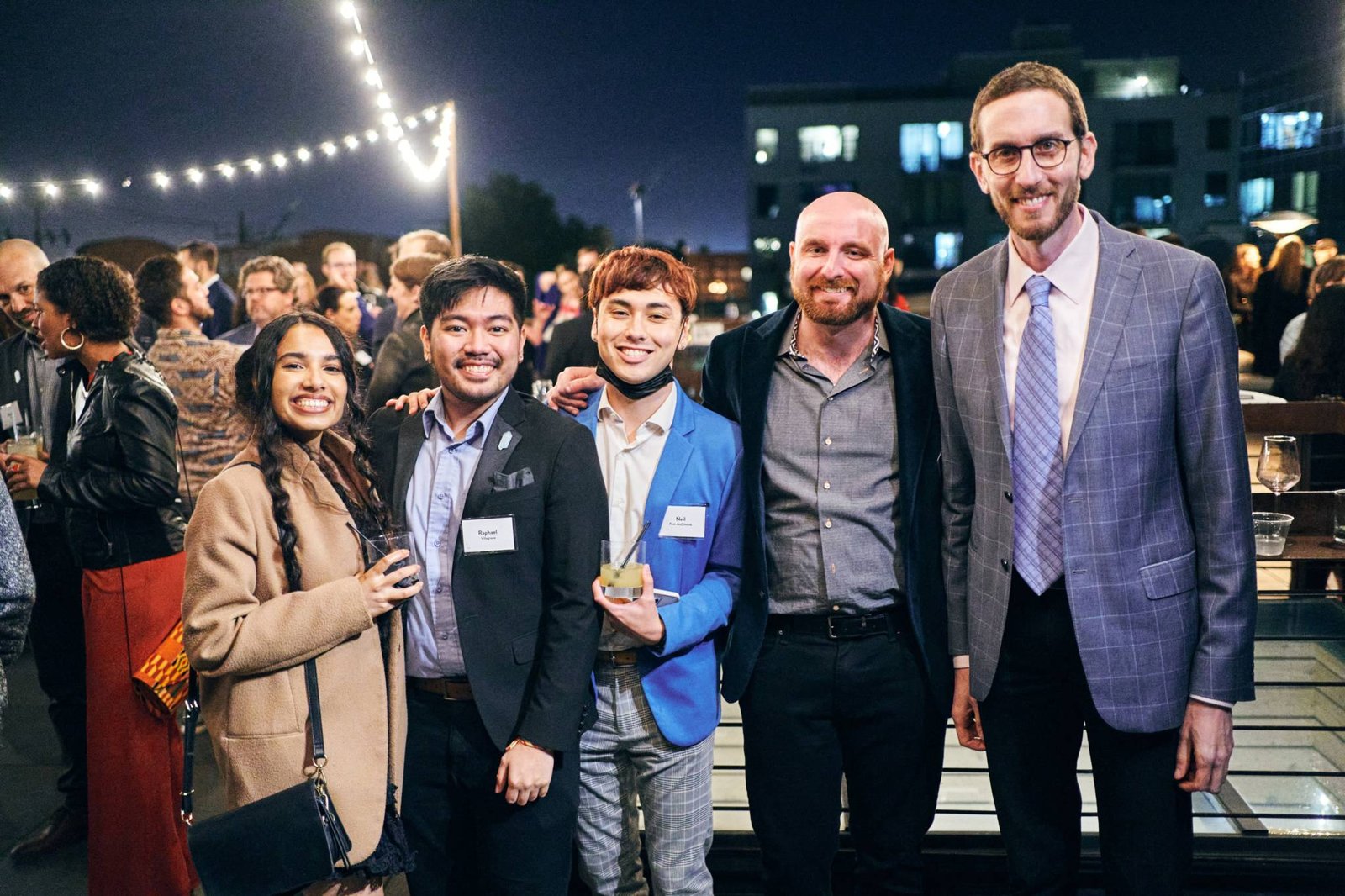 yimby-gala.2021-11-05-20.55.41.35mm.f1.8.iso10000.30358-2048x1365